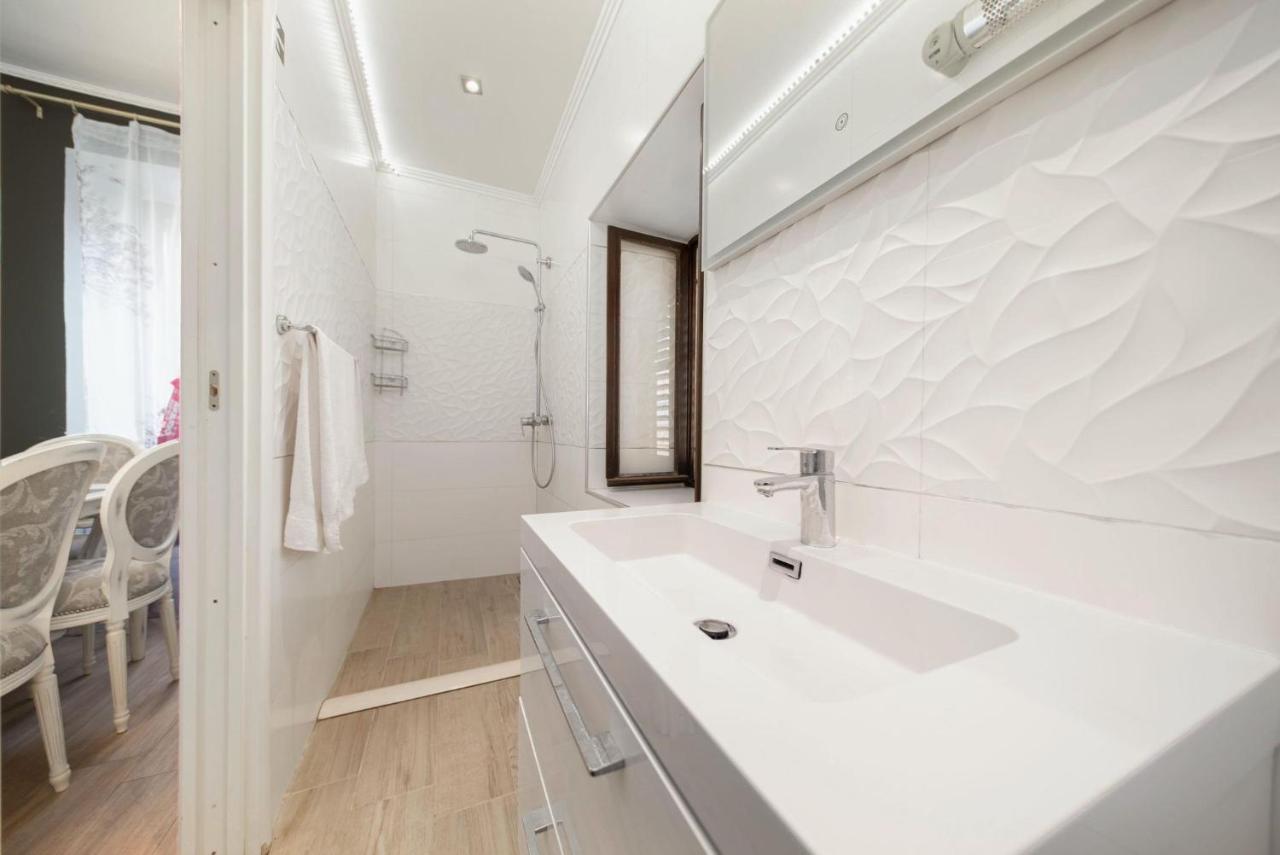 Apartman Gentile Apartment Split Bagian luar foto